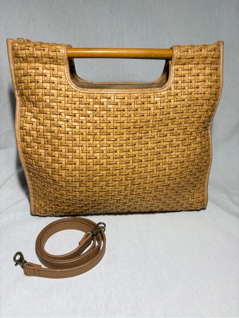 Vintage Fossil Basketweave Wood Handle Convertible Crossbody Bag w/Strap